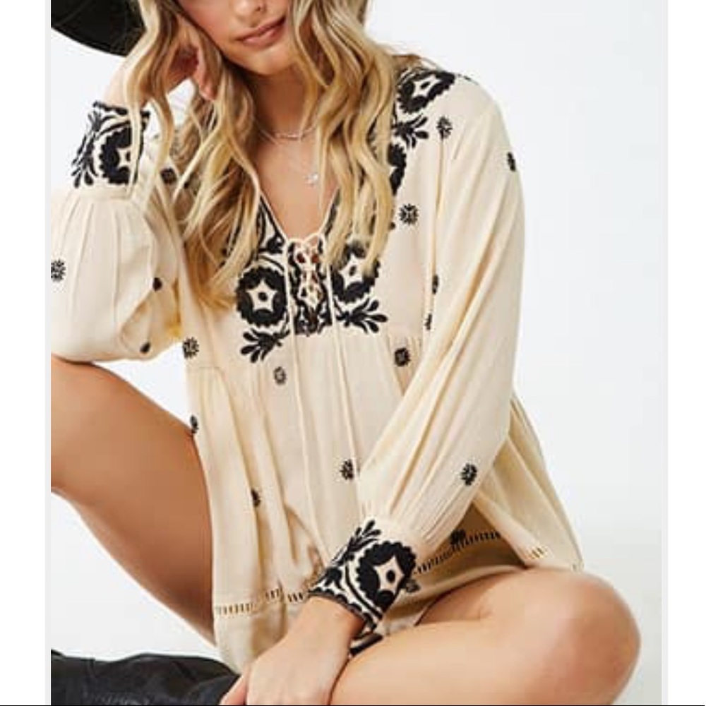 NWT Z & L Europe Embroidered Babydoll Boho Top